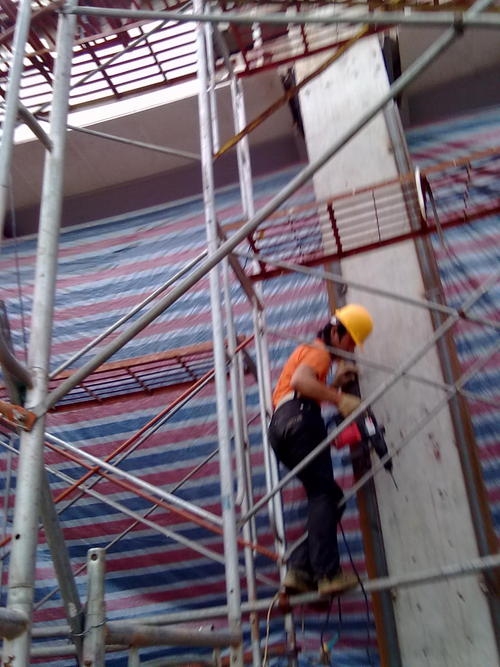 梁粘鋼加固工程施工方案