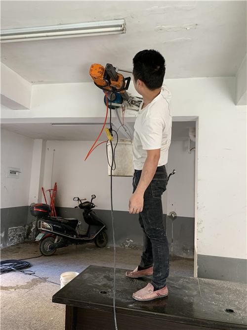 出現(xiàn)什么情況時(shí)，需要對(duì)房屋進(jìn)行檢測(cè)鑒定?